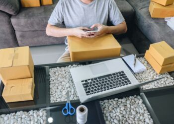 persaingan bisnis online