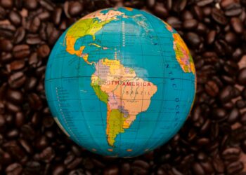 Gempuran Trump ke Venezuela: Analisis Mendalam dari Para Pemikir Dunia