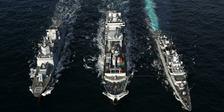 Aliansi Maritim Tiga Negara: Rusia, Tiongkok, dan Iran Gelar Latihan Bersama di Perairan Afrika Selatan