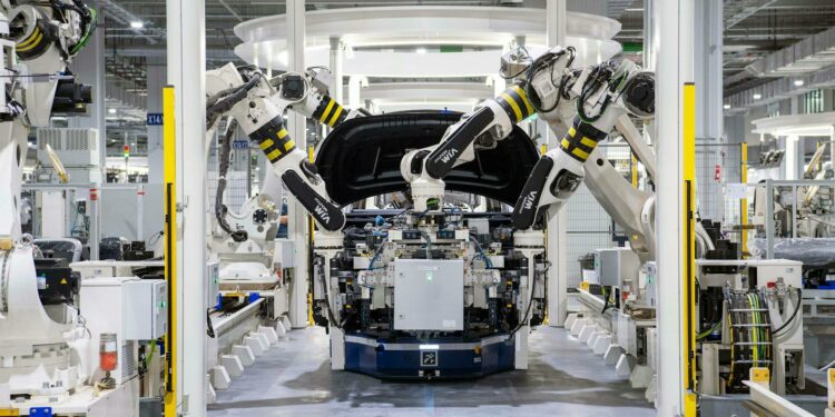 Raksasa Teknologi Manufaktur China Bidik IPO Hong Kong, Targetkan Rp 11 Triliun