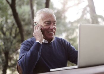 Usia 69 Bukan Halangan, Mantan CEO PayPal Ungkap Rahasia Tetap ‘Ngegas’ di Dunia Startup