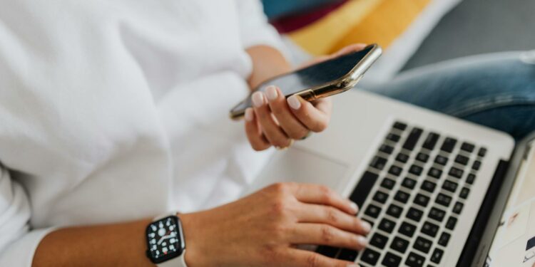 Renungan Digital: Dampak Teknologi, Pola Asuh Modern, dan Warisan Budaya Pop