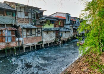 Banjir Jakarta: Lumpuhnya Mobilitas Publik dan Kemacetan Parah di Jabodetabek