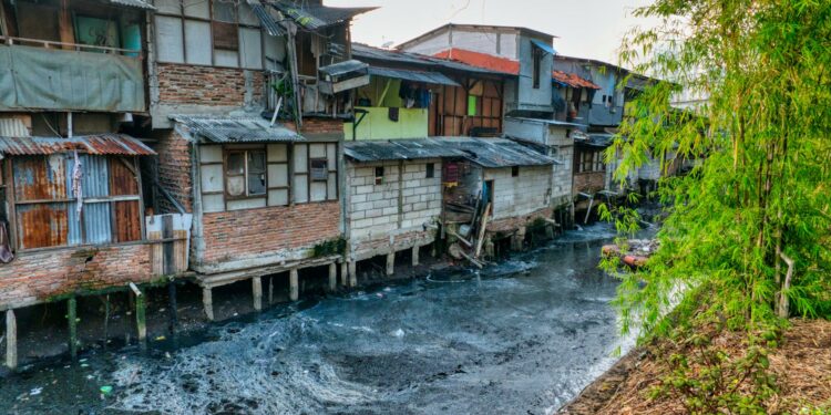 Banjir Jakarta: Lumpuhnya Mobilitas Publik dan Kemacetan Parah di Jabodetabek