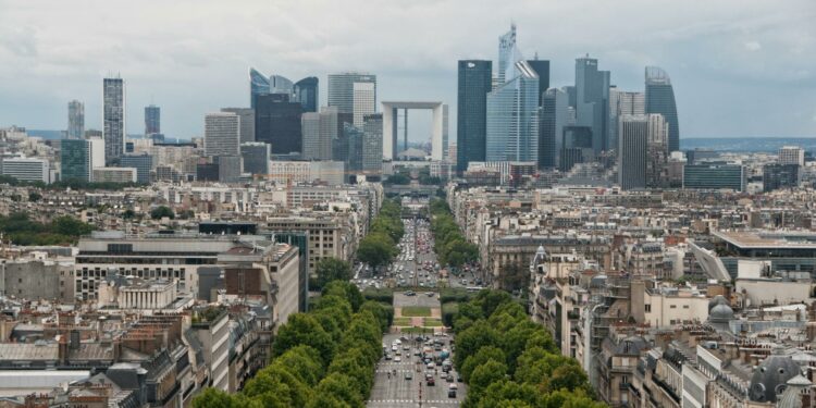 Ambisi Otonomi Pertahanan Eropa: Mungkinkah Terwujud Tanpa Bayang-bayang Amerika Serikat?