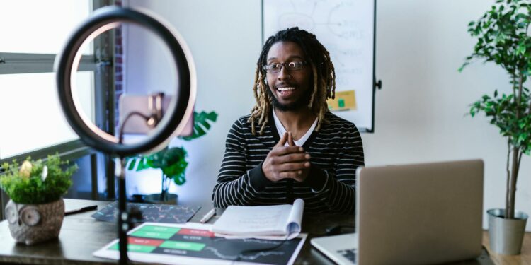 Revolusi Kerja 4 Hari Sepekan: AI Jadi Kunci Daya Tarik Baru Bagi Karyawan