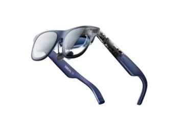 Kacamata AR Xreal Terbaru Lebih Canggih, Bisa Konversi ke 3D!