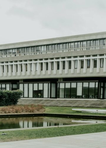 Austria Jadi ‘Batu Karang’ Akademisi AS: Pelarian dari ‘Perang Dingin’ Kampus Trump