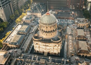 Mahkamah Agung AS Guncang Ekonomi: Implikasi Putusan Tarif yang Mengubah Permainan