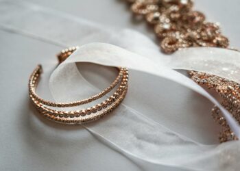 Polda Jatim Gerebek Pabrik Emas Ilegal, Dua Tersangka Dibekuk