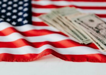 Ancaman Tata Kelola Goyahkan Prospek Ekonomi Indonesia: Moody’s Turunkan Peringkat