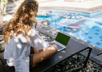 CEO Muda Ungkap Rahasia Keberhasilan Fleksibilitas Kerja: Laporan Baru Soroti Tren Global