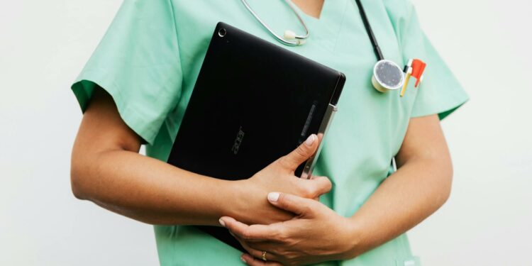 Revolusi Digital Kesehatan AS: Otomatisasi, AI, dan Interoperabilitas Hemat Triliunan di 2025