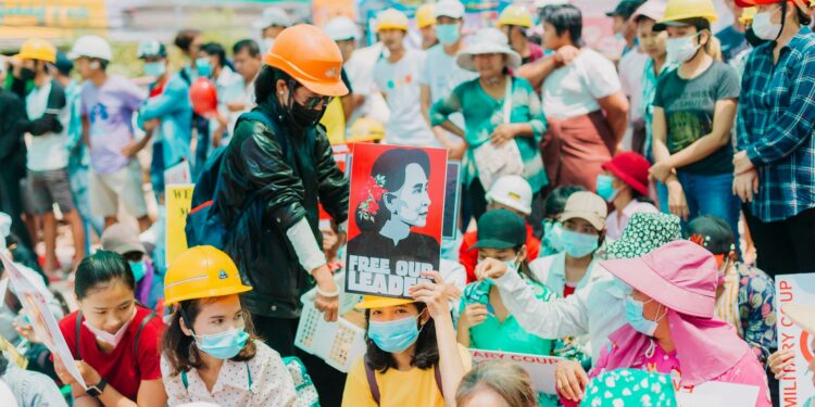 Myanmar: Gelombang Protes Demokrasi Berujung Duka, Nyawa Melayang di Balik Jeruji Besi