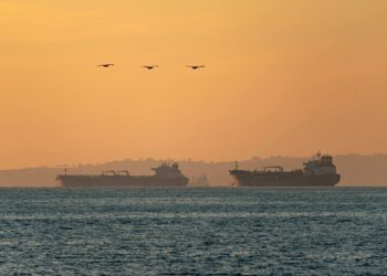 Lampu Hijau AS untuk Penjualan Minyak Iran: Jurus Jitu Tekan Harga Energi Dunia