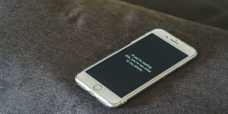 Layar Sangar Galaxy S26 Ultra: Benteng Privasi di Genggaman Anda