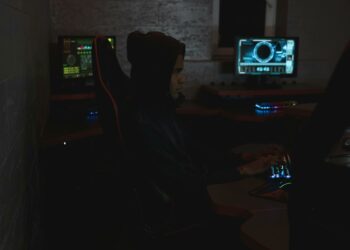 AD WARRIOR Buka Lowongan: Dapatkan Peluang Karir sebagai Analis Keamanan Siber Pemula di Bristol