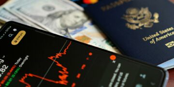 Ancaman Defisit Fiskal dan Geopolitik: Mengapa Fitch Tidak Terburu-buru Menurunkan Peringkat Indonesia?