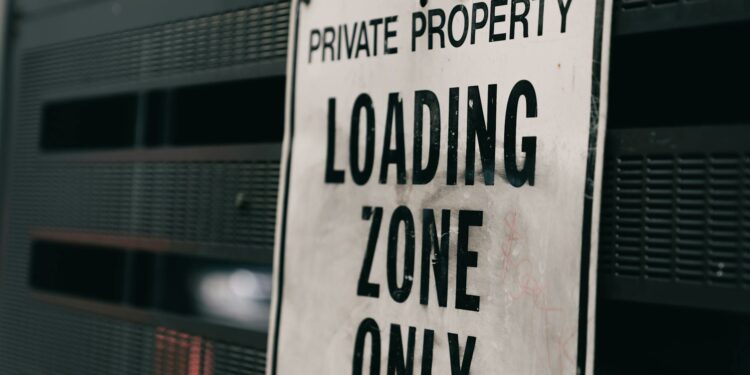 Badai Etika di Ranah Digital: Parlemen Sahkan Larangan Konten Pornografi Kontroversial, Industri Siap Beradaptasi?