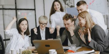 Ariadne: Startup Jerman yang Mematahkan Kutukan 95% Kegagalan Proyek AI Menurut Studi MIT