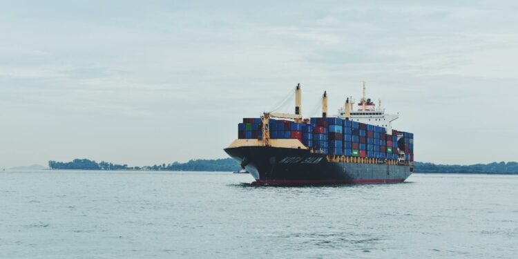 Menguak Klaim Malaysia: Kapal Nasional Bebas Tol di Jalur Krusial Selat Hormuz