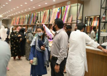 Ketika Hype Berujung Rusuh: Peluncuran Jam Tangan Swatch Mengguncang Retail Dunia