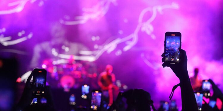 Terobosan BIGC: ‘THE SHOW’ Kini Panggung Musik Dunia Berteknologi Tinggi