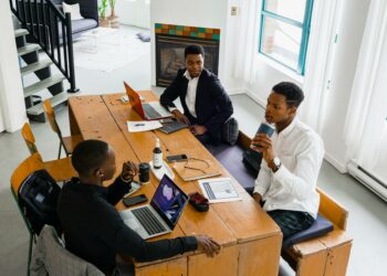 Model Bisnis Masa Depan? Startup Payroll Remote Tingkatkan Pendapatan Per Karyawan 50% Tanpa Penambahan Staf