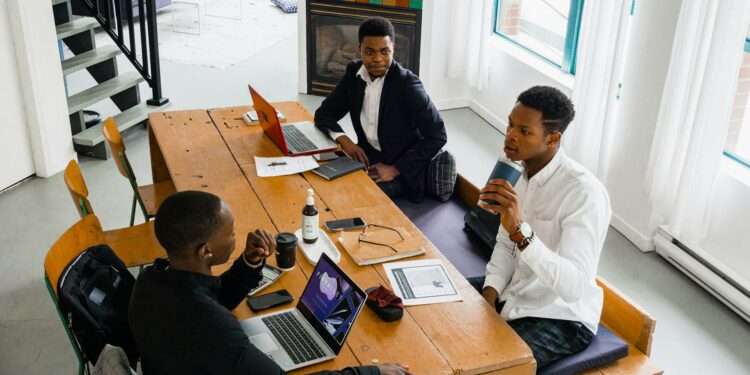 Model Bisnis Masa Depan? Startup Payroll Remote Tingkatkan Pendapatan Per Karyawan 50% Tanpa Penambahan Staf