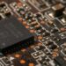 Terobosan Strategis Qualcomm: Dikabarkan Bakal Akuisisi Startup Chip AI Modular