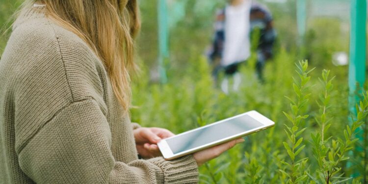 Menepis Stigma ‘Hippie’: Startup Pionir Ini Mengubah Urin Manusia Menjadi Solusi Pertanian Berkelanjutan