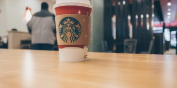 Ketika Kopi Pahit Menyeruak: Skandal Pemasaran Starbucks Korea Selatan yang Memicu Boikot Massal